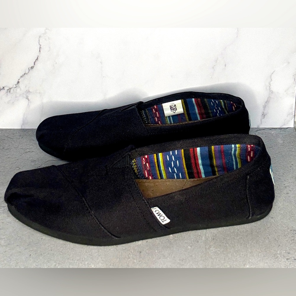 Toms Black slip-on